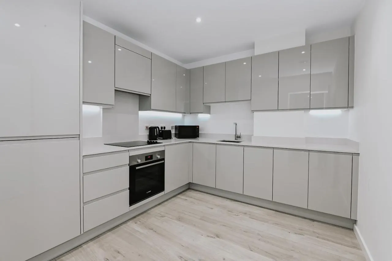 Khayat Homes - The Curve - One Bed London 0*,  United Kingdom