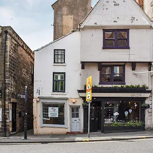 Quaker Whitby
