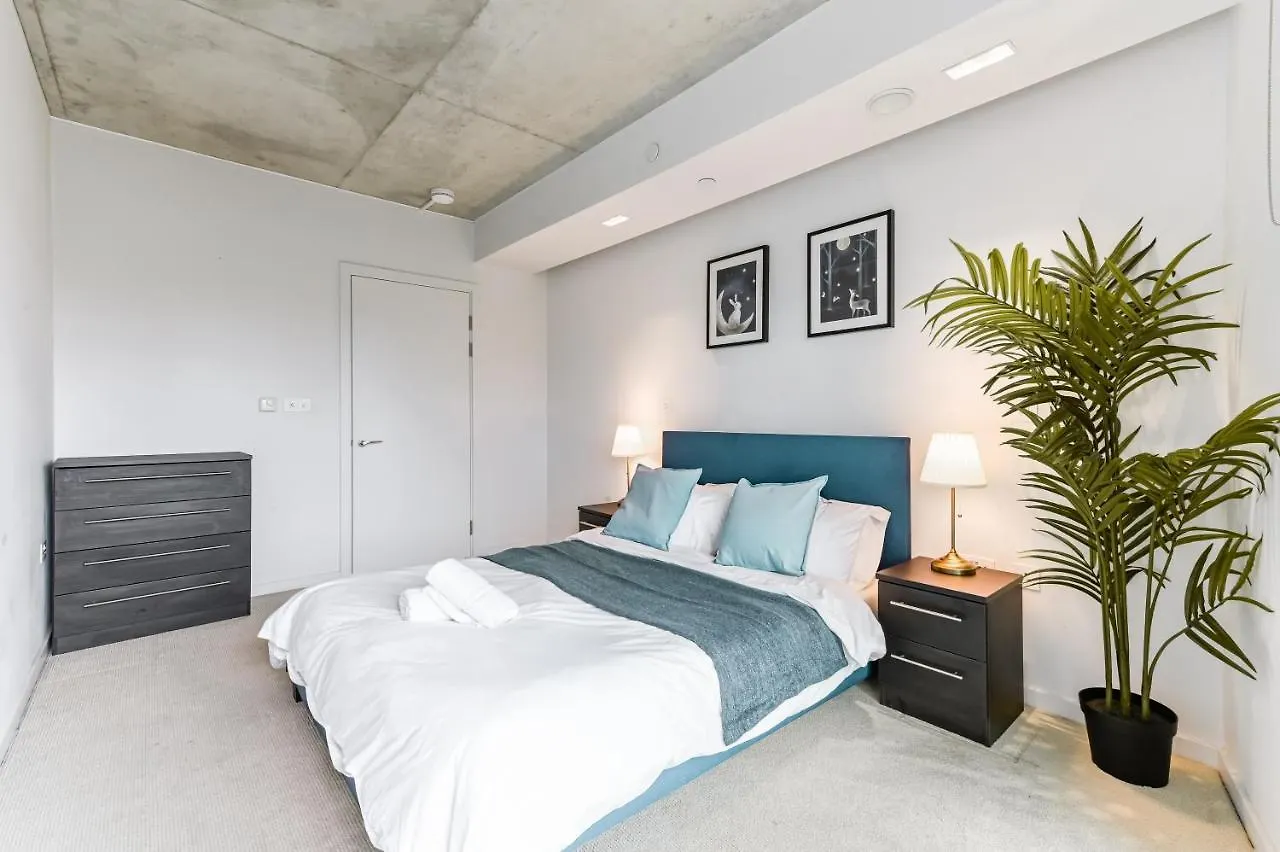 Khayat Homes - The Curve - One Bed Londra